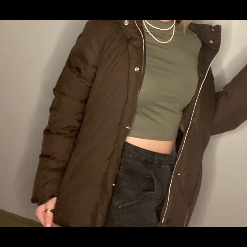 Y2K aesthetic brown puffer jacket